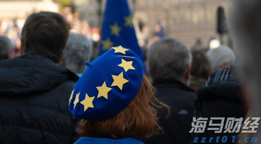 港南区全面推行“个转企”一件事服务