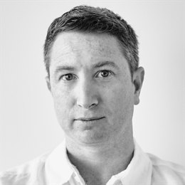 隔夜美股 | 三大指数显著反弹 道指回补前一交易日损失