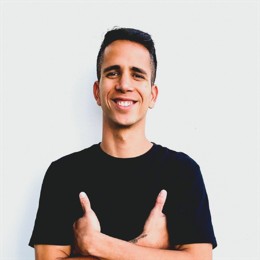 A股开盘速递 | 三大股指表现不一 乳业概念显著上涨